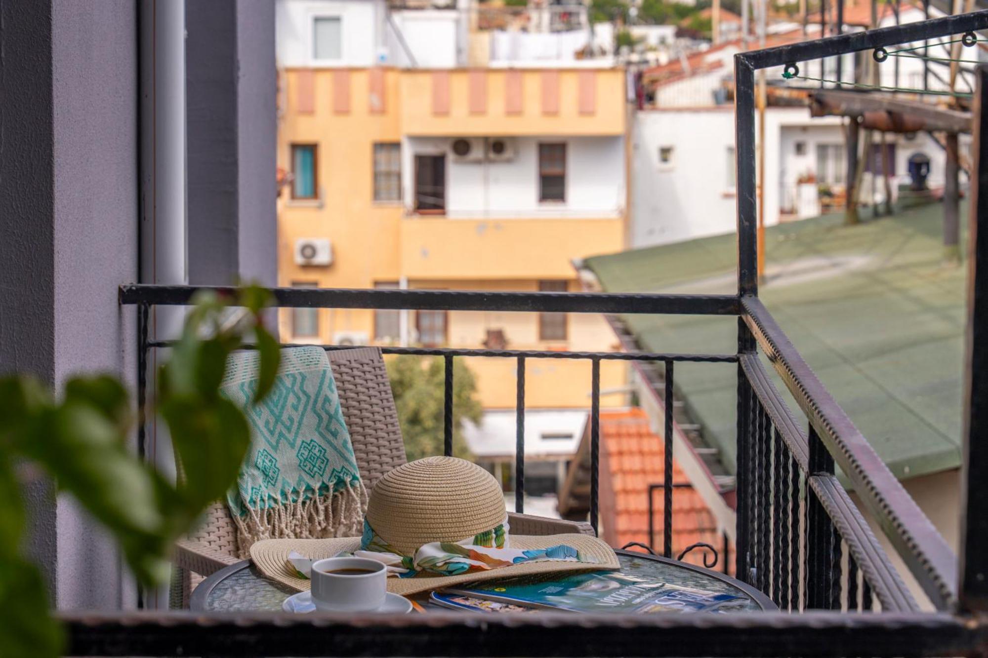 Larex Otel Kas Bagian luar foto
