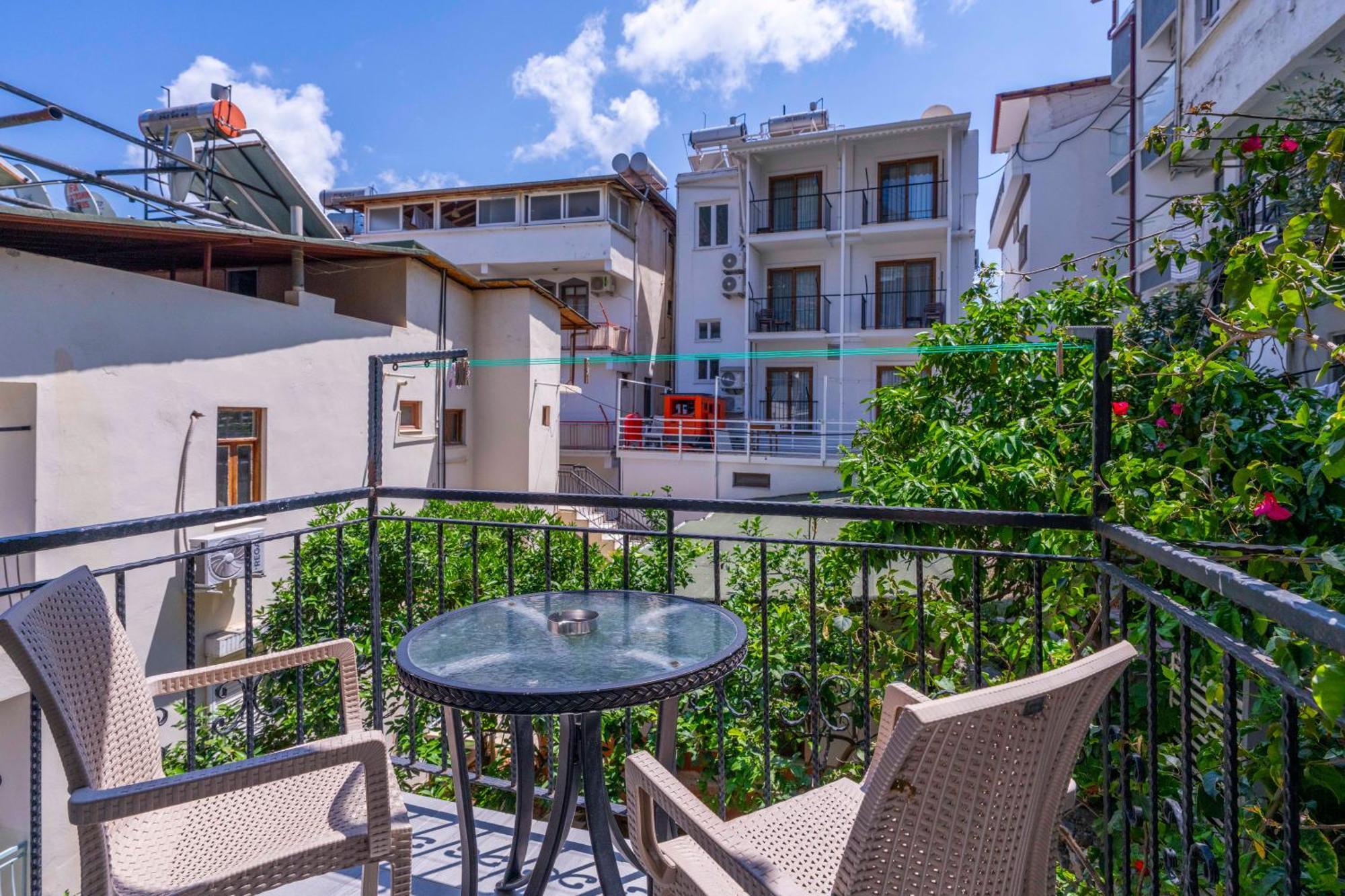 Larex Otel Kas Bagian luar foto