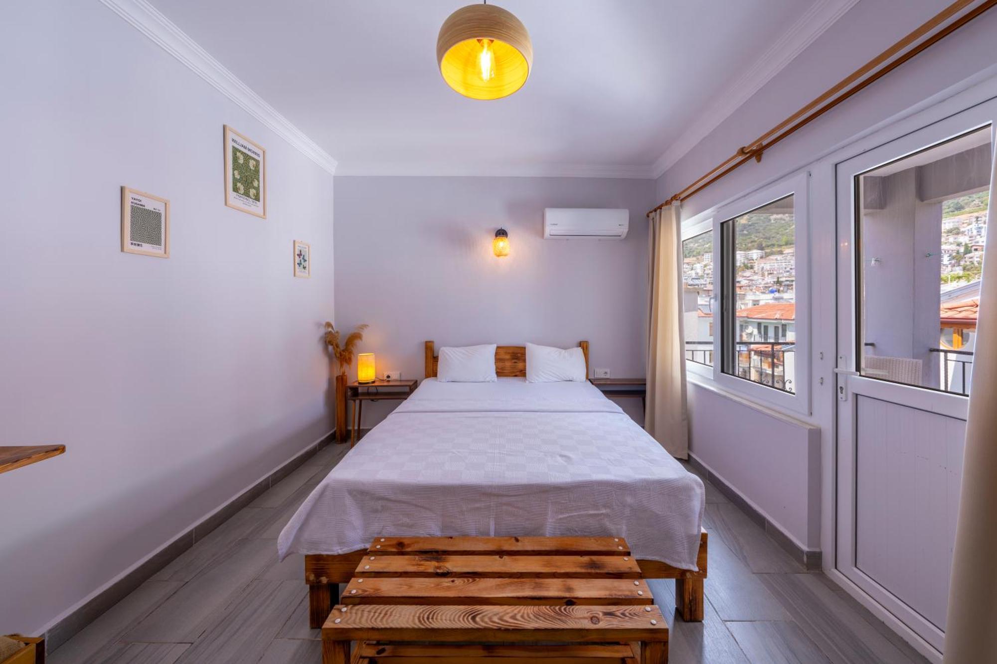 Larex Otel Kas Bagian luar foto