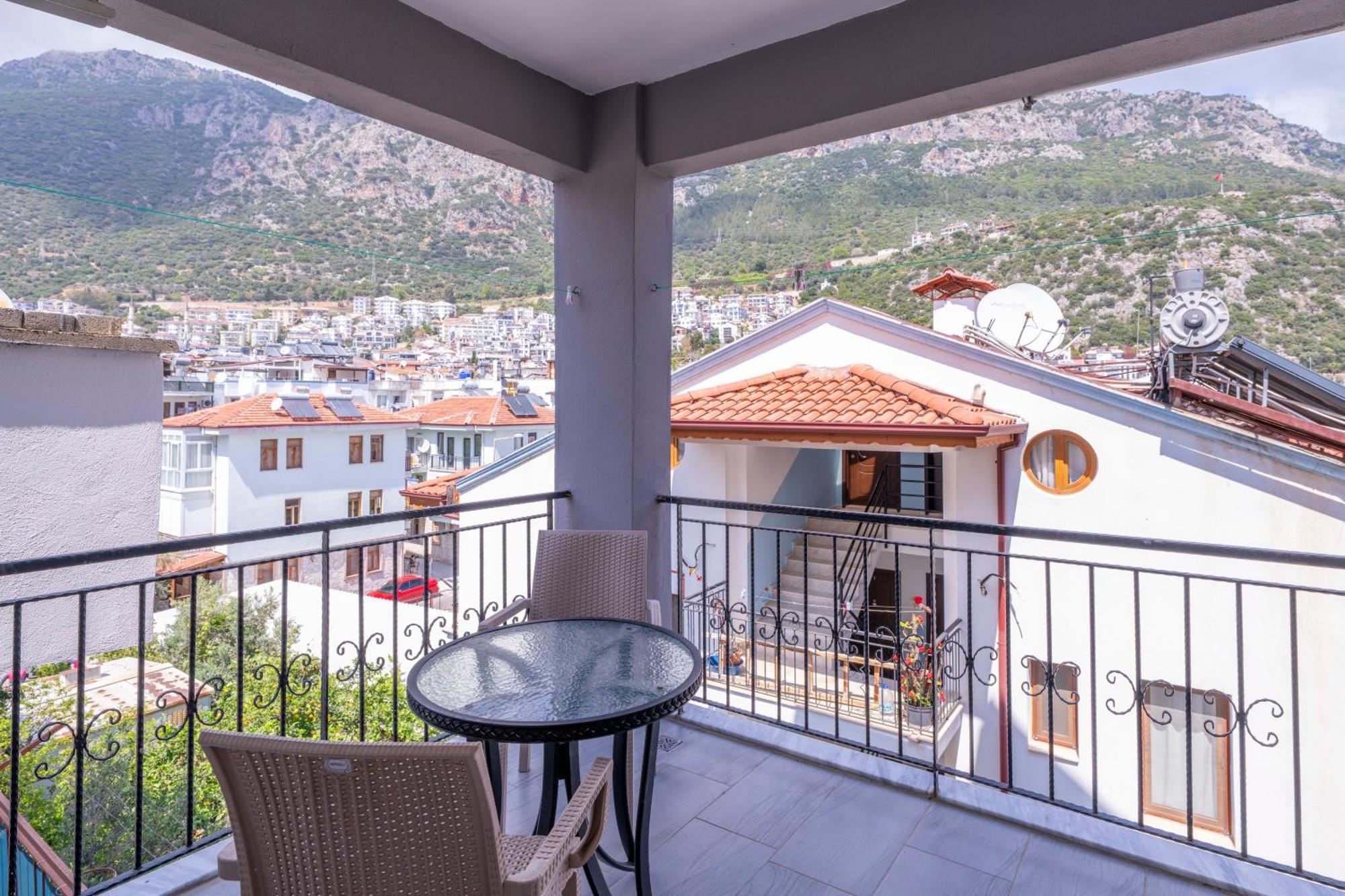 Larex Otel Kas Bagian luar foto