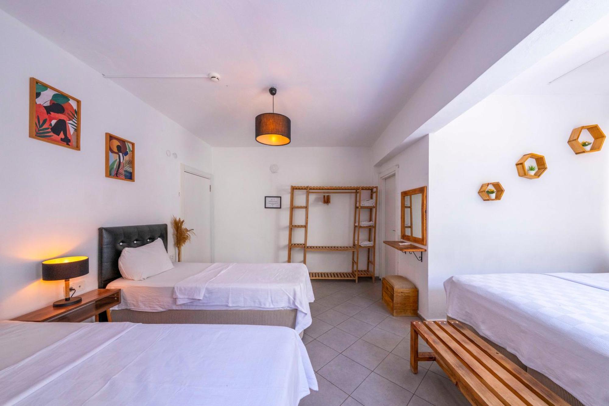 Larex Otel Kas Bagian luar foto