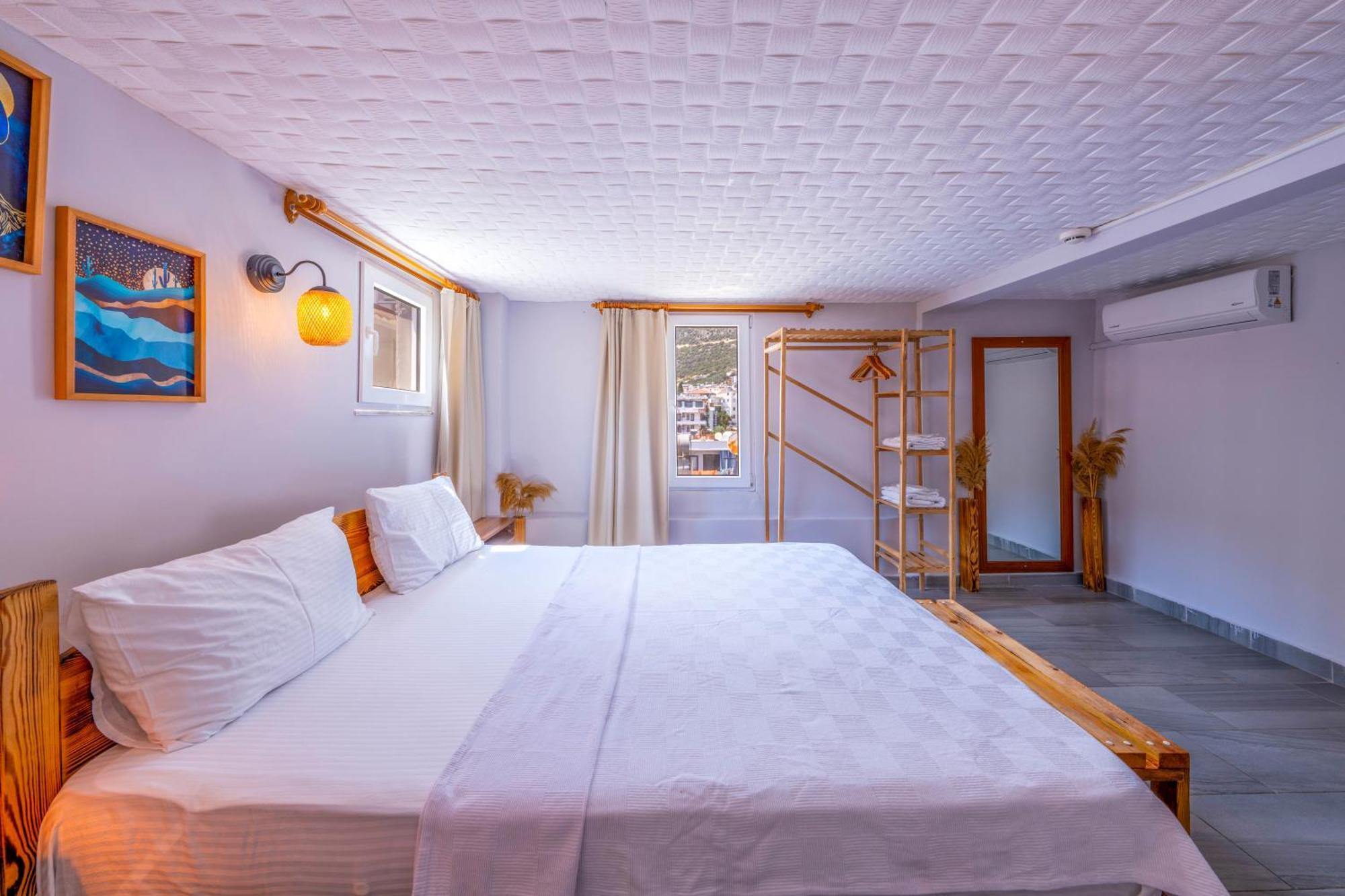 Larex Otel Kas Bagian luar foto