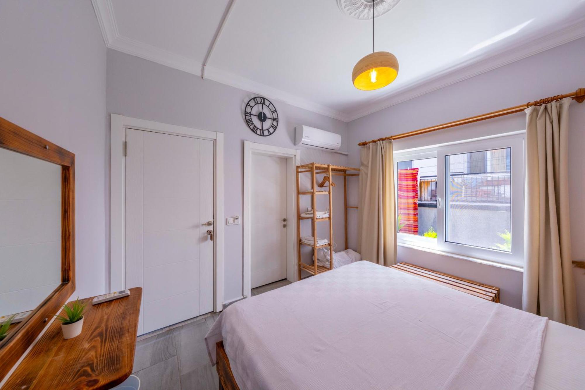 Larex Otel Kas Bagian luar foto