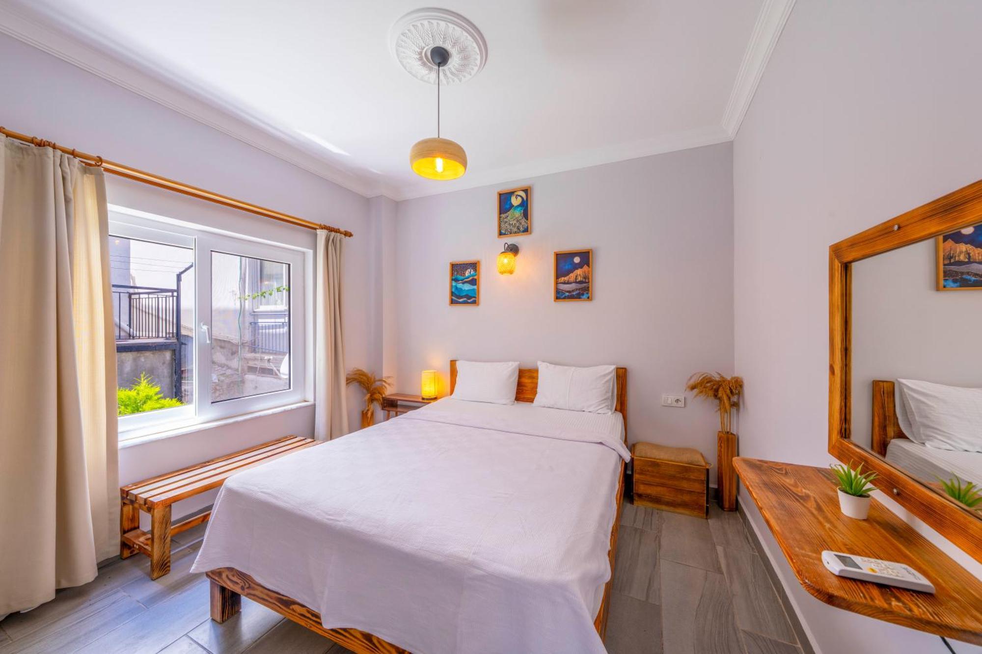 Larex Otel Kas Bagian luar foto